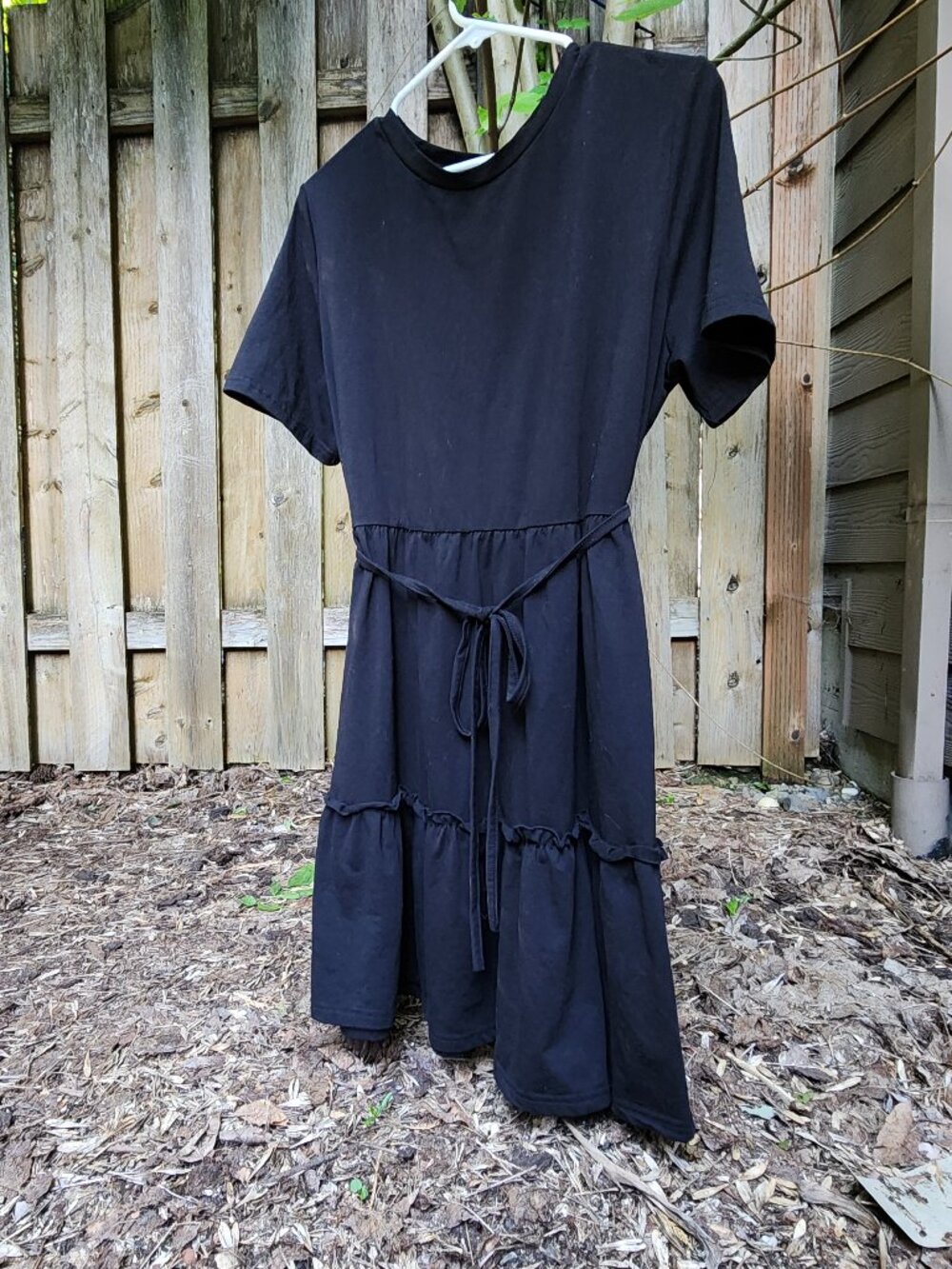 NWOT Women's XL Black Cotton short sleeve tiered midi dress